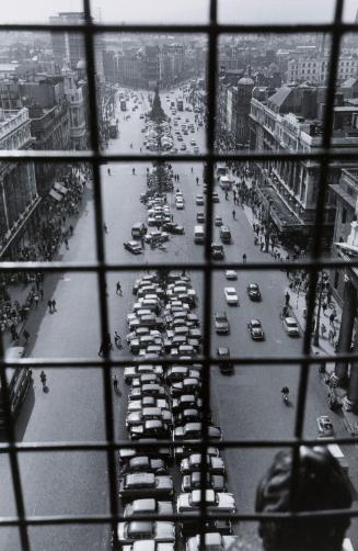 © Erich Hartmann Estate / Magnum Photos / courtesy CLAIRbyKahn