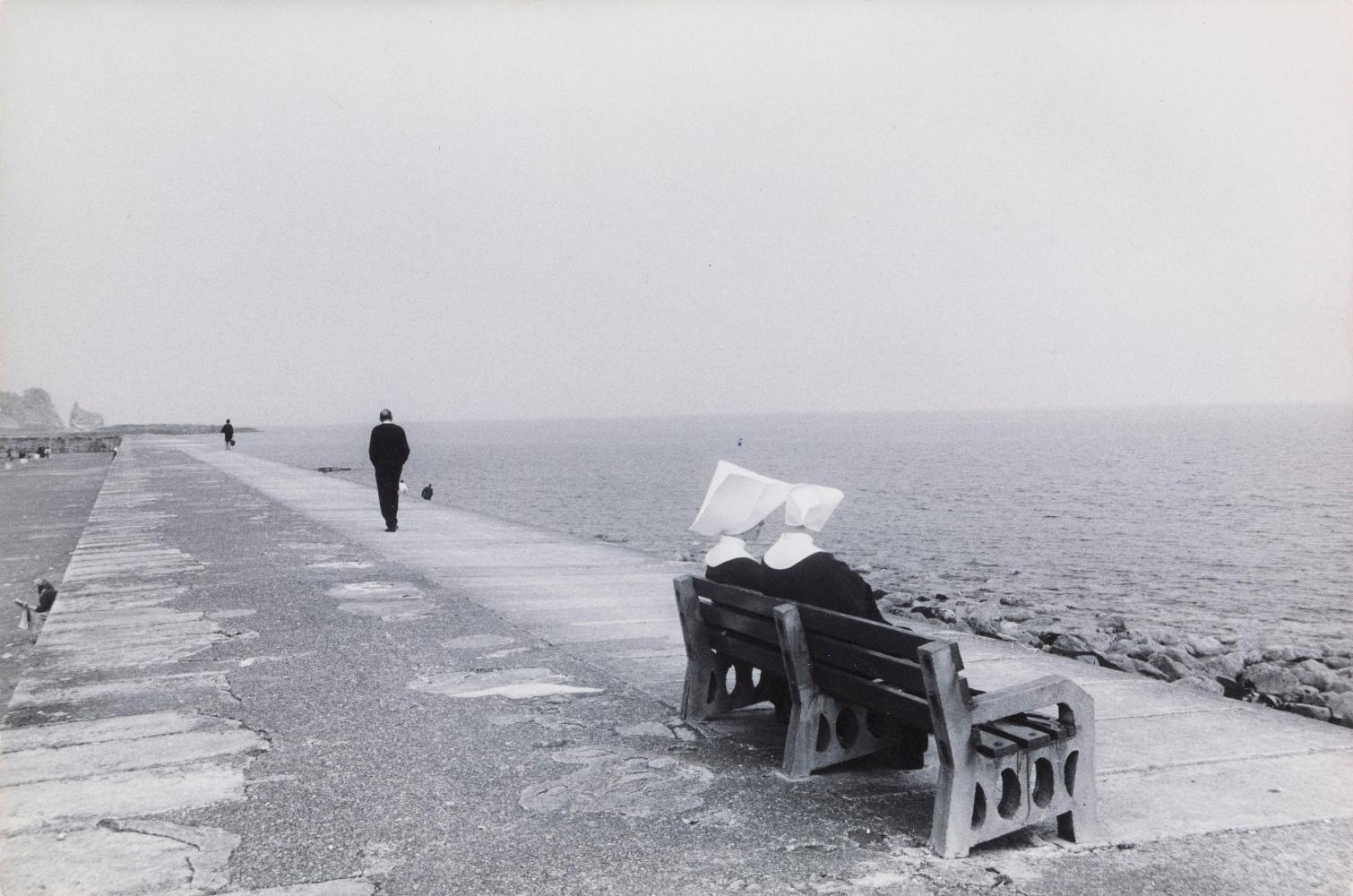 © Erich Hartmann Estate / Magnum Photos / courtesy CLAIRbyKahn