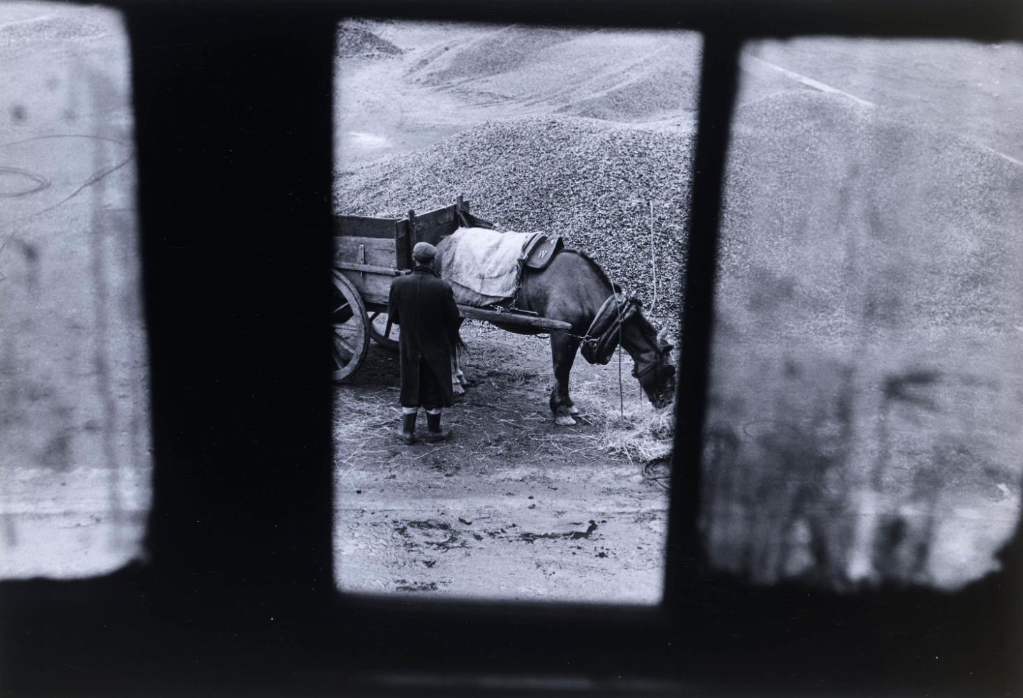 © The Estate of Lutz Dille / Courtesy Stephen Bulger Gallery
